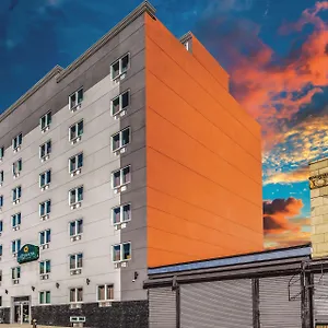 La Quinta By Wyndham Brooklyn 3*, New York États-Unis