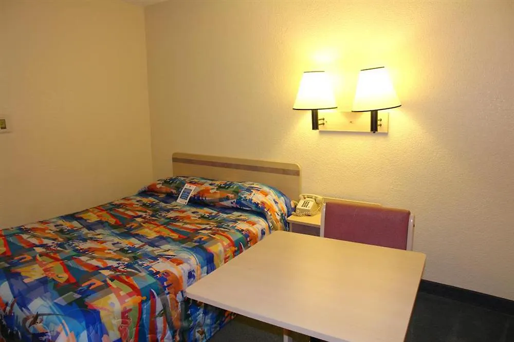 Park Inn By Radisson, Las Vegas Boulder Hwy 2*,